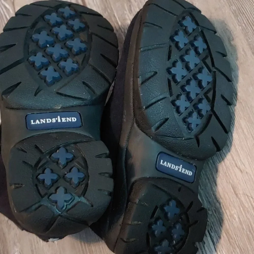Lands End black lined snowboots Sz 9